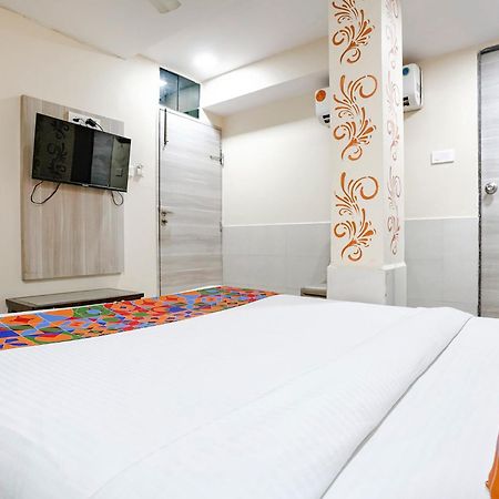 Fabexpress Sarah Gold - Nr Nesco Exhibition Center Hotel Mumbai Exterior foto