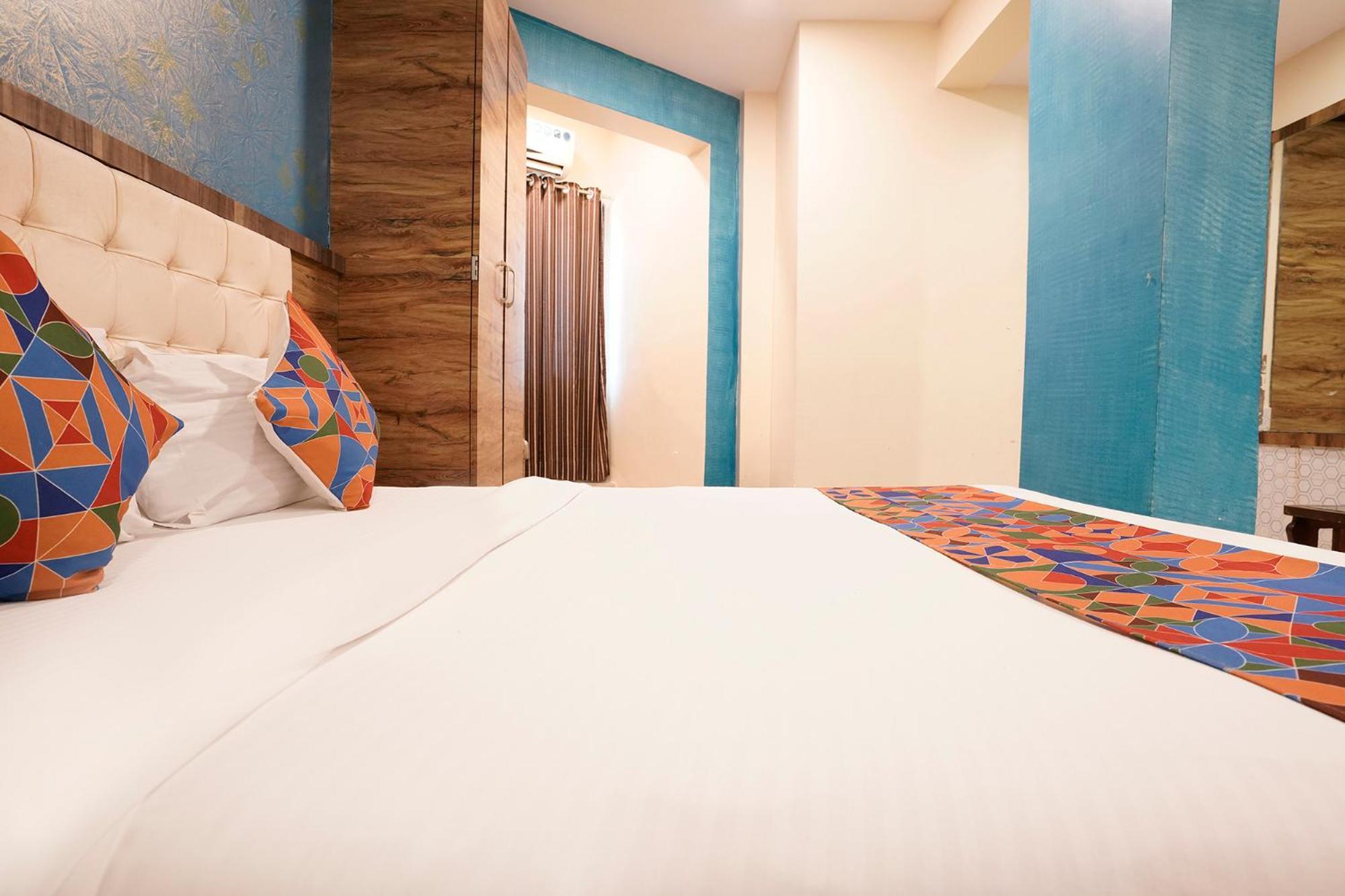 Fabexpress Sarah Gold - Nr Nesco Exhibition Center Hotel Mumbai Exterior foto