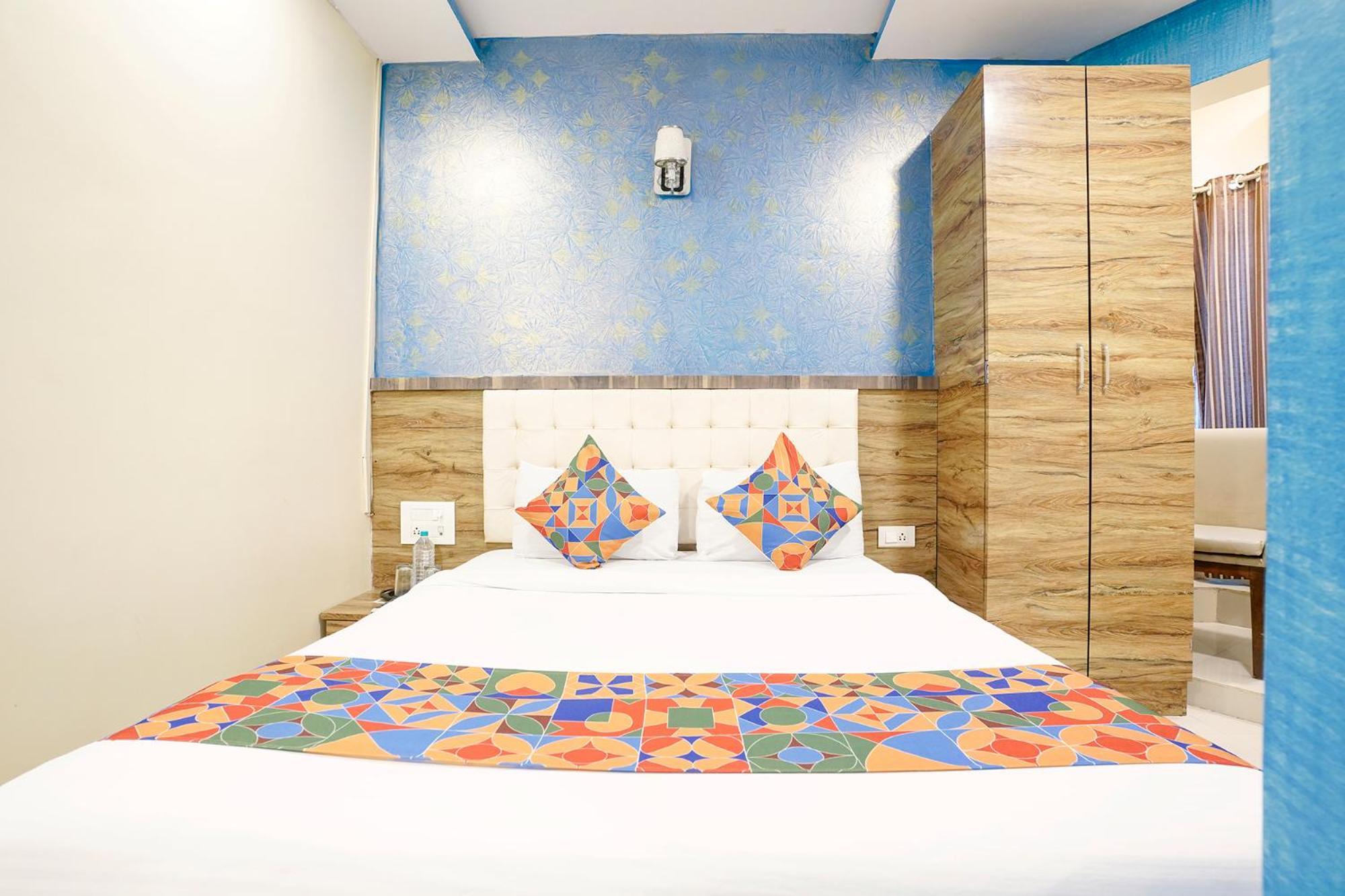 Fabexpress Sarah Gold - Nr Nesco Exhibition Center Hotel Mumbai Exterior foto