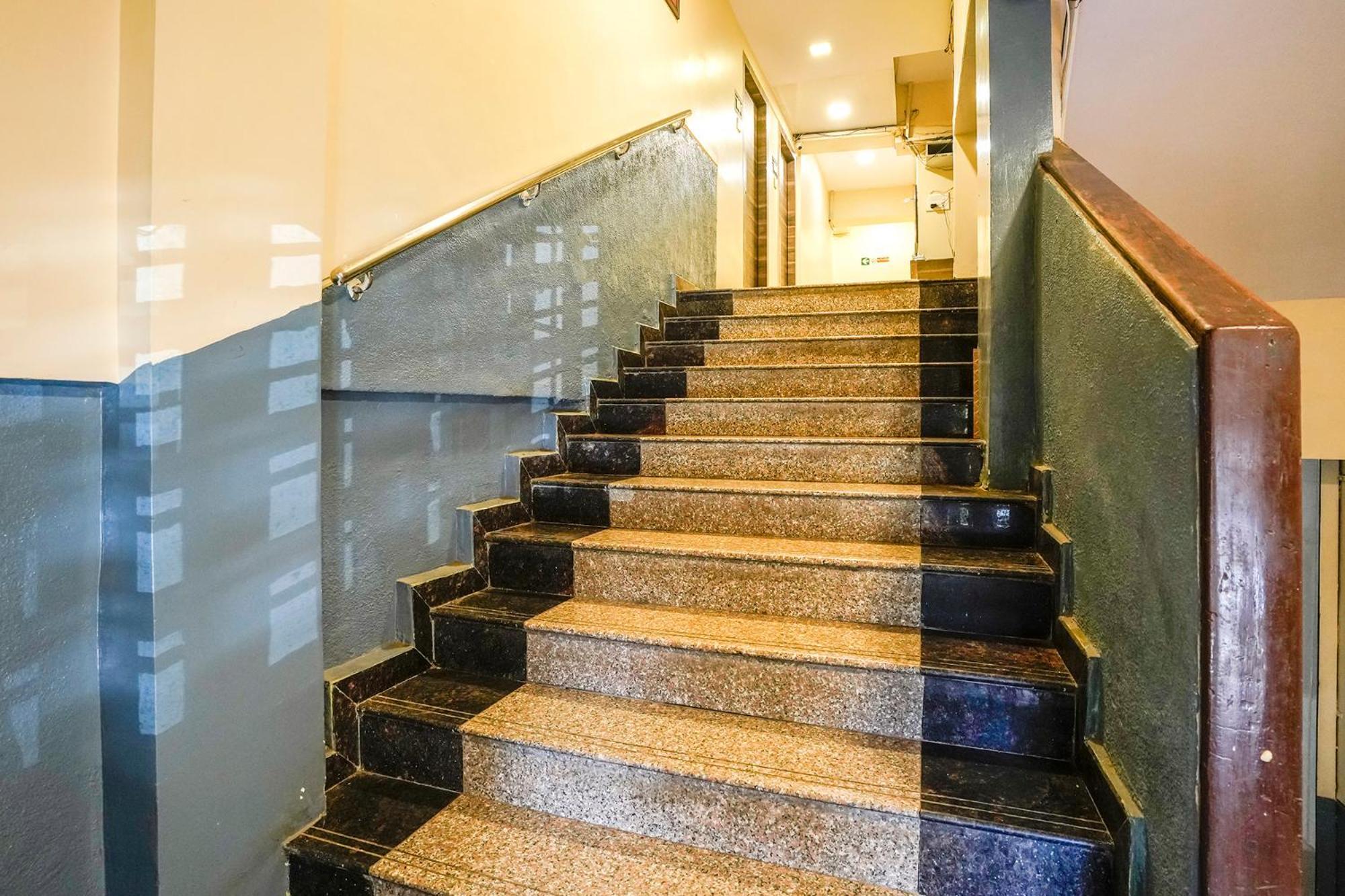 Fabexpress Sarah Gold - Nr Nesco Exhibition Center Hotel Mumbai Exterior foto