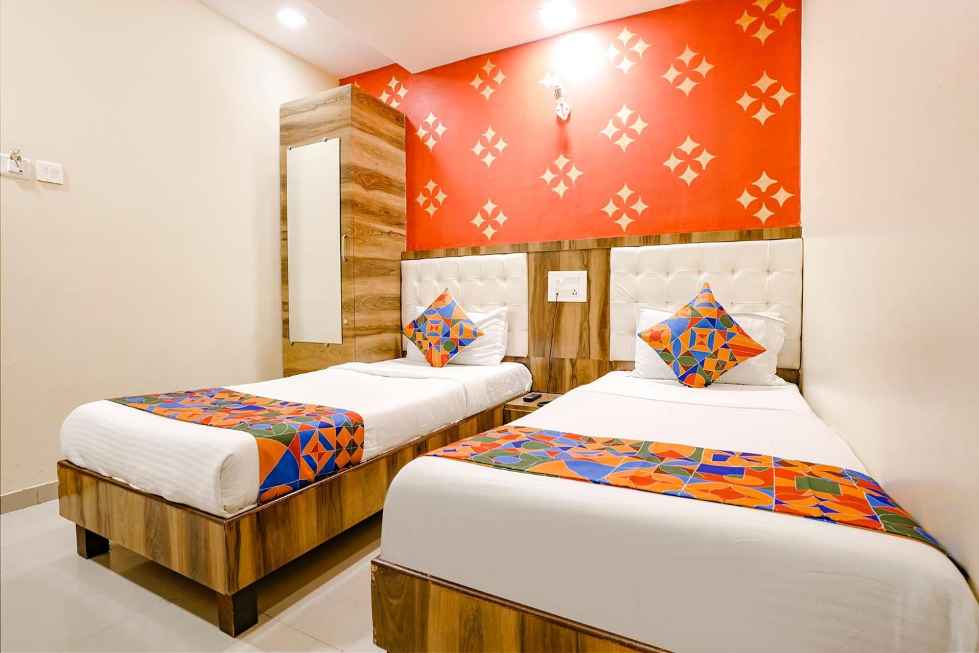 Fabexpress Sarah Gold - Nr Nesco Exhibition Center Hotel Mumbai Exterior foto