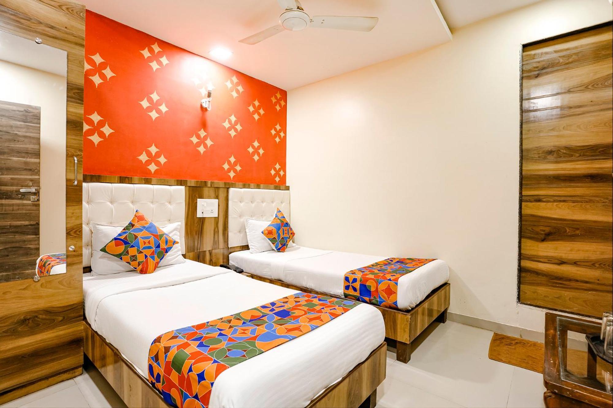 Fabexpress Sarah Gold - Nr Nesco Exhibition Center Hotel Mumbai Exterior foto