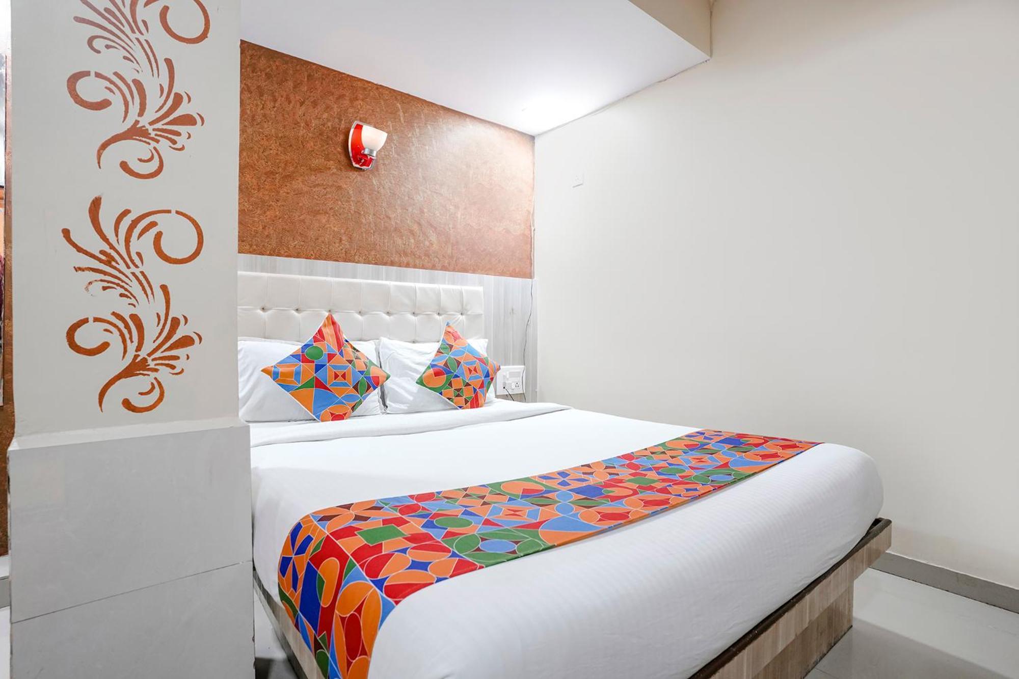 Fabexpress Sarah Gold - Nr Nesco Exhibition Center Hotel Mumbai Exterior foto